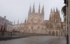Disfruta junto la catedral con aparcamiento